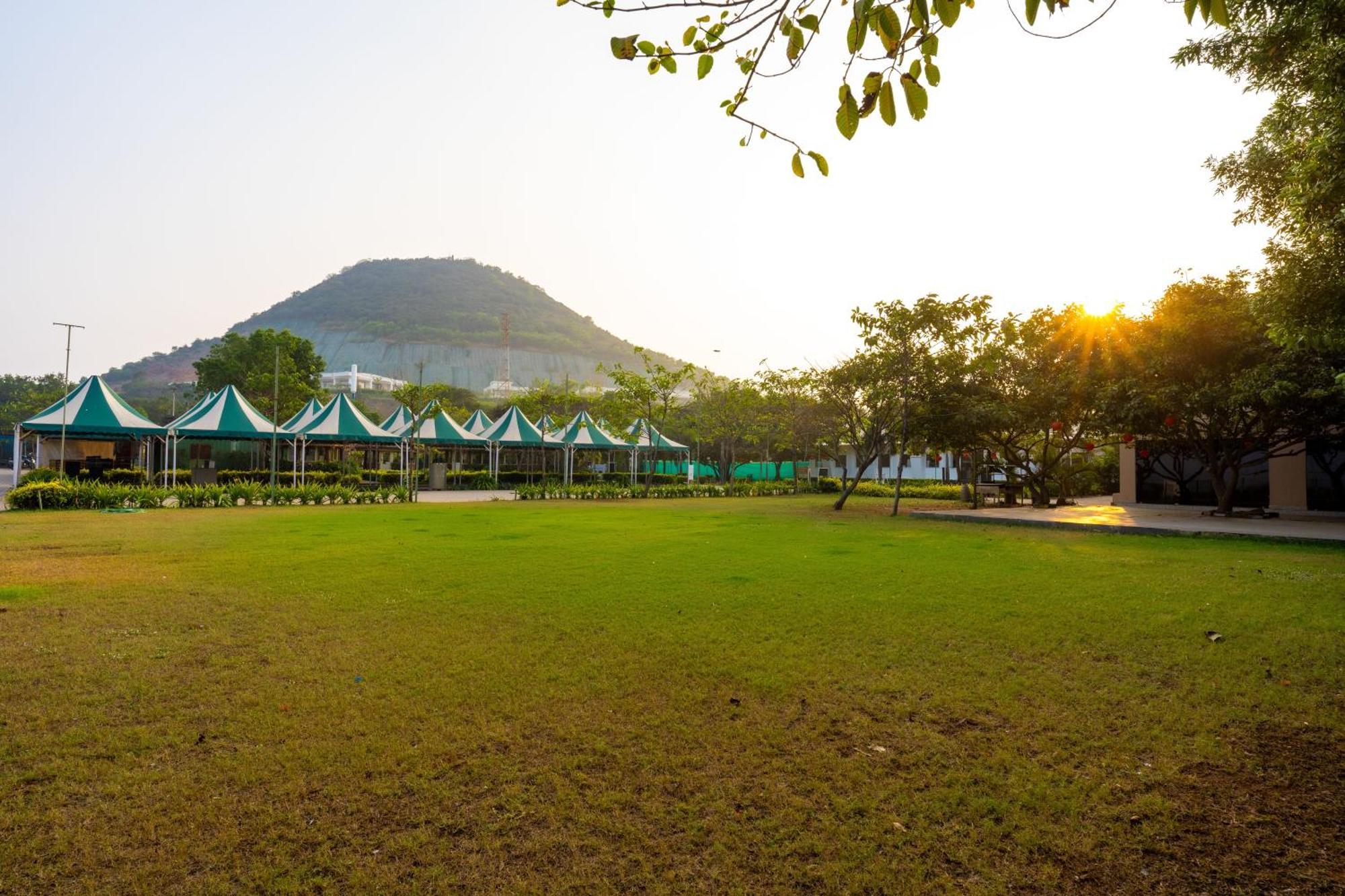 Shore Front Resort Visakhapatnam Zewnętrze zdjęcie